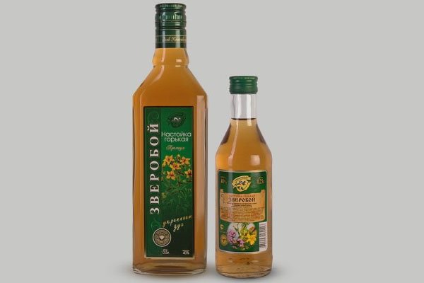 Настоянка звіробою: рецепти приготування в домашніх умовах спиртового цілющого продукту на горілку, самогон та спирту та інструкція по застосуванню